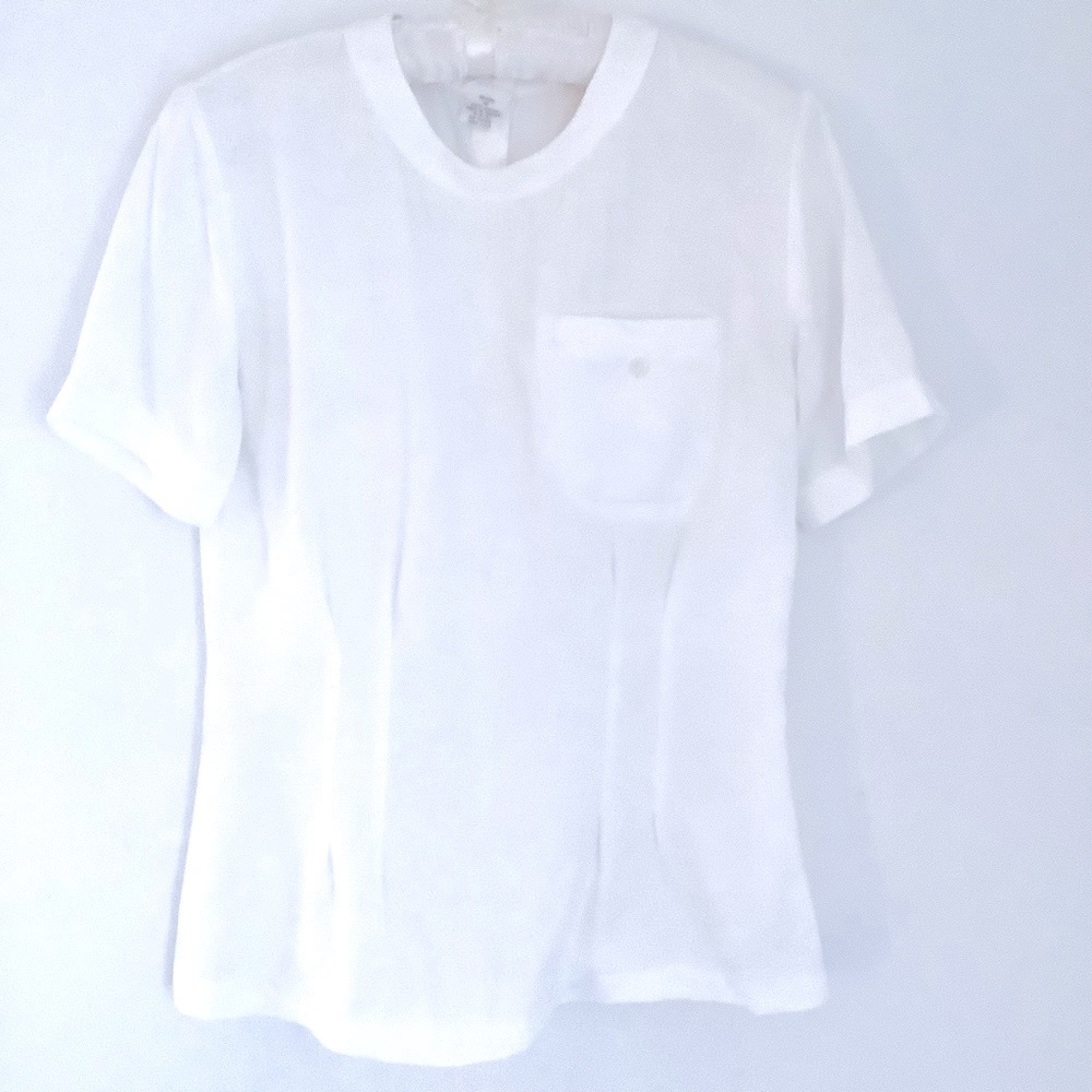 Liz Claiborne white top. Size 4P